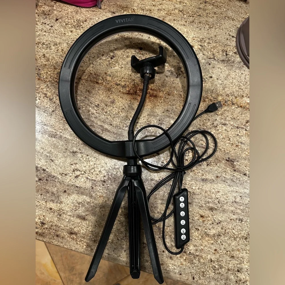 Vivitar LED light ring for streaming